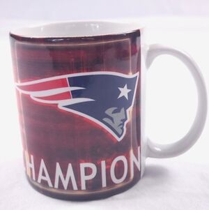 2004 Patriots Champion Mug - Red and Blue